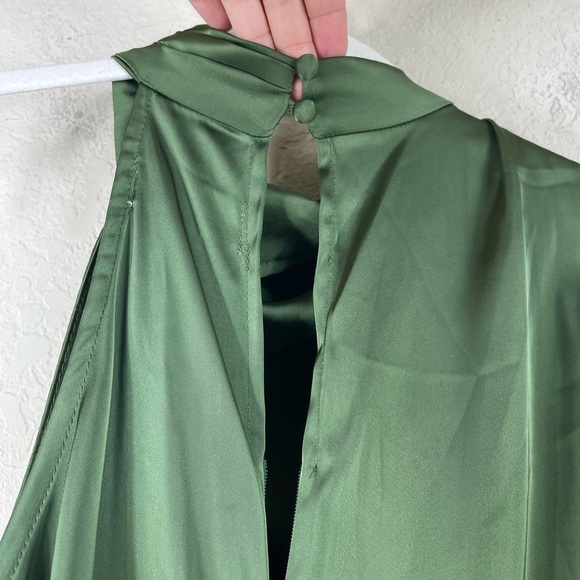 Petal & Pup Amelie One Shoulder Satin Maxi Dress Olive Green Size Large - Picture 10 of 12